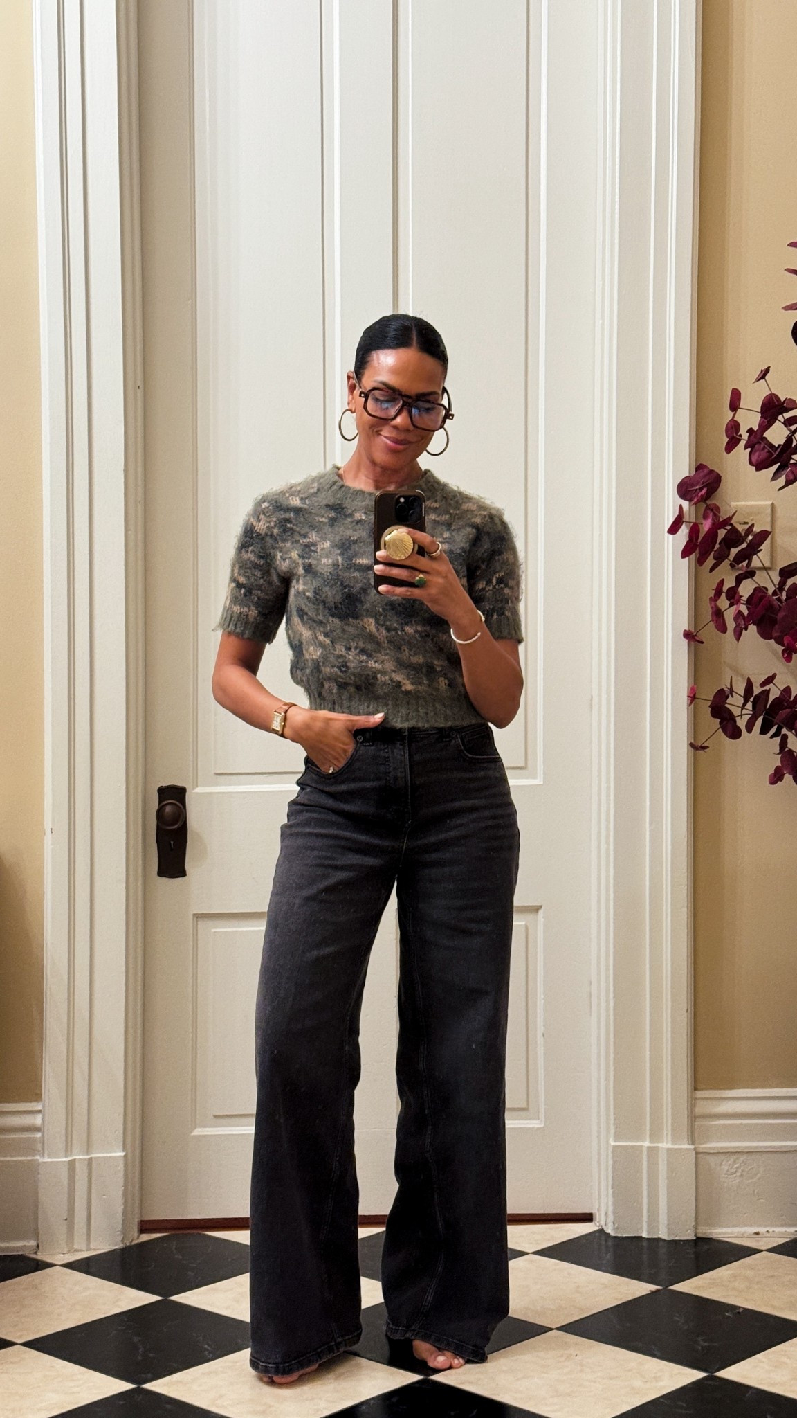 Give me all the short sleeved sweaters! It’s under $30. Jeans are spanx-  code is ANNAGXSPANX for first time purchase :)

#LTKOver40