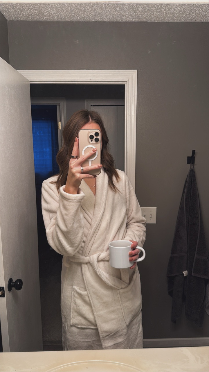 New year, same routine! GRWM for my 9-5 corporate job 🖥️👩🏽‍💼

follow along for more daily life 🫶🏼🤍✨ say “MAKEUP” for all the products I used sent straight to your inbox! 

#grwm #morningroutine #relatablelife #morningvlog #corporatelife 

Comment MAKEUP below to receive a DM with the link to this post on my LTK ⬇ https://liketk.it/5Kkgb LTKgrwm LTKbeauty LTKmorningroutine