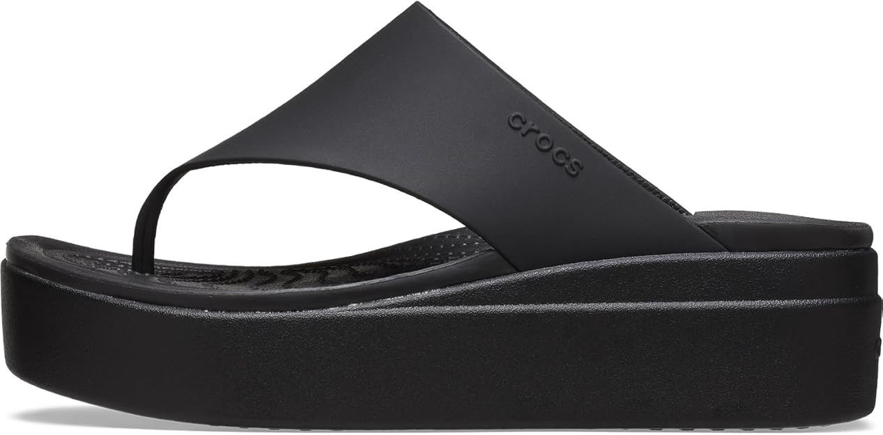 Crocs Women's Brooklyn Platform Flip Flop | Amazon (US)