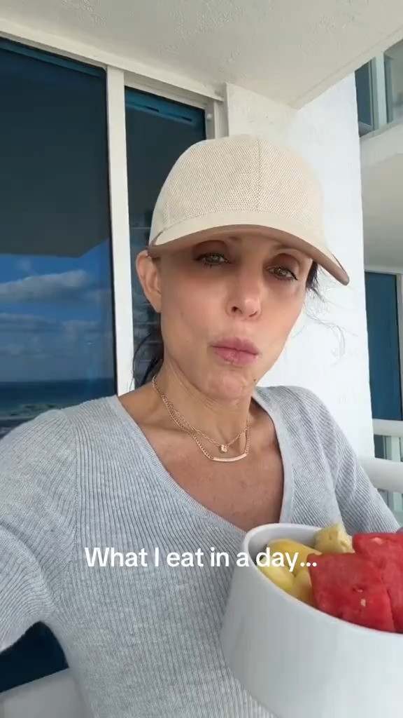 What I eat in a day! 🍓 

 #LTKActive #LTKHome #LTKStyleTip