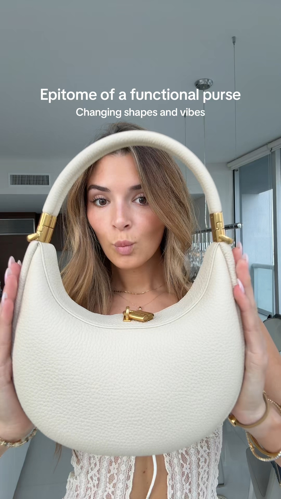 Love this purse because it changes shape! & a beachy set of course 🌴👜