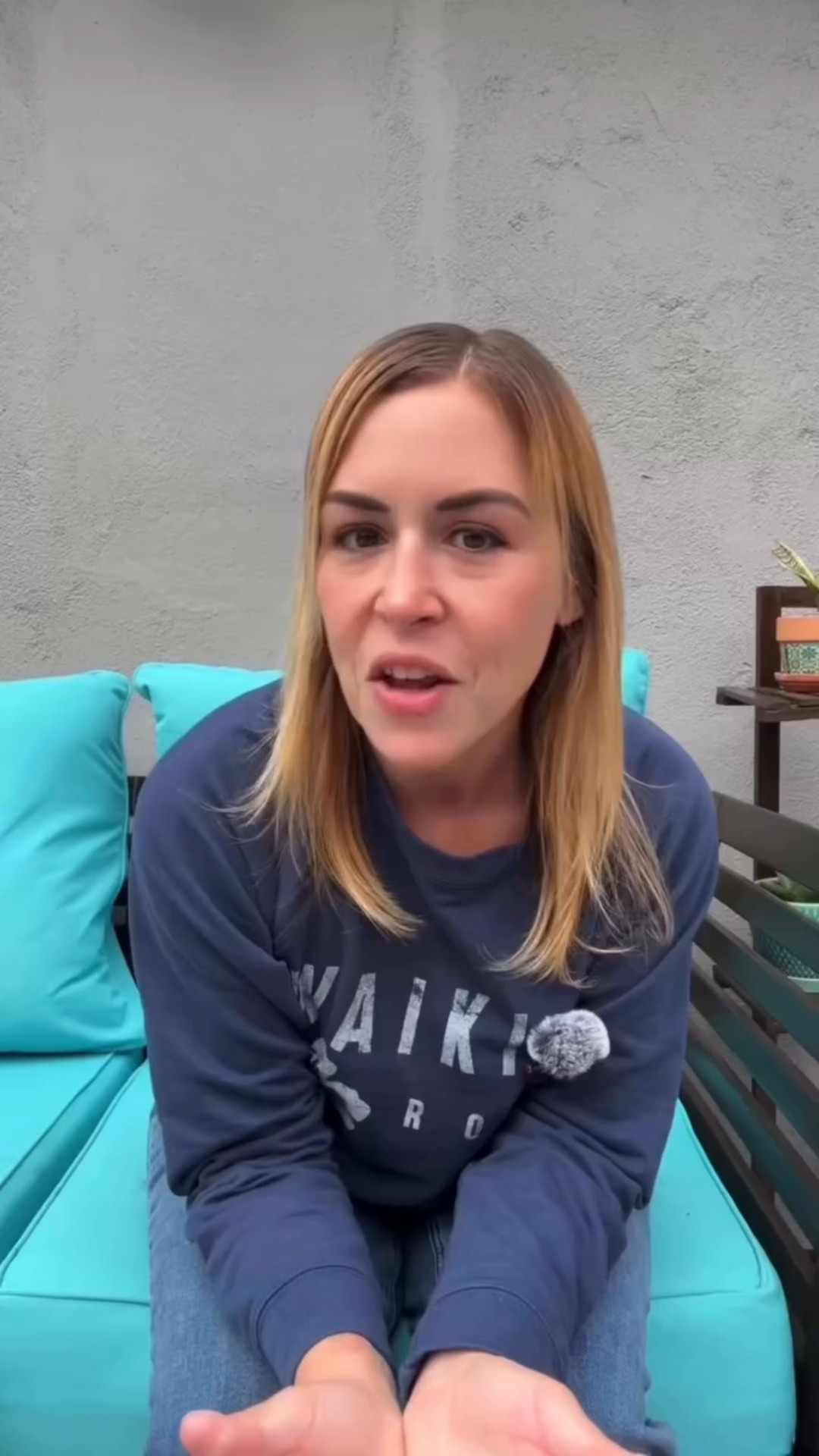 Flow isn’t magic — and it’s not perfect surfing.

Flow is full engagement without panic or overthinking.
You can fall, wobble, or wipe out and still be in flow.

If you’re waiting to “get good enough” to experience flow, you might already be missing it.

Surf Brain 🧠🌊
Save this for your next session.