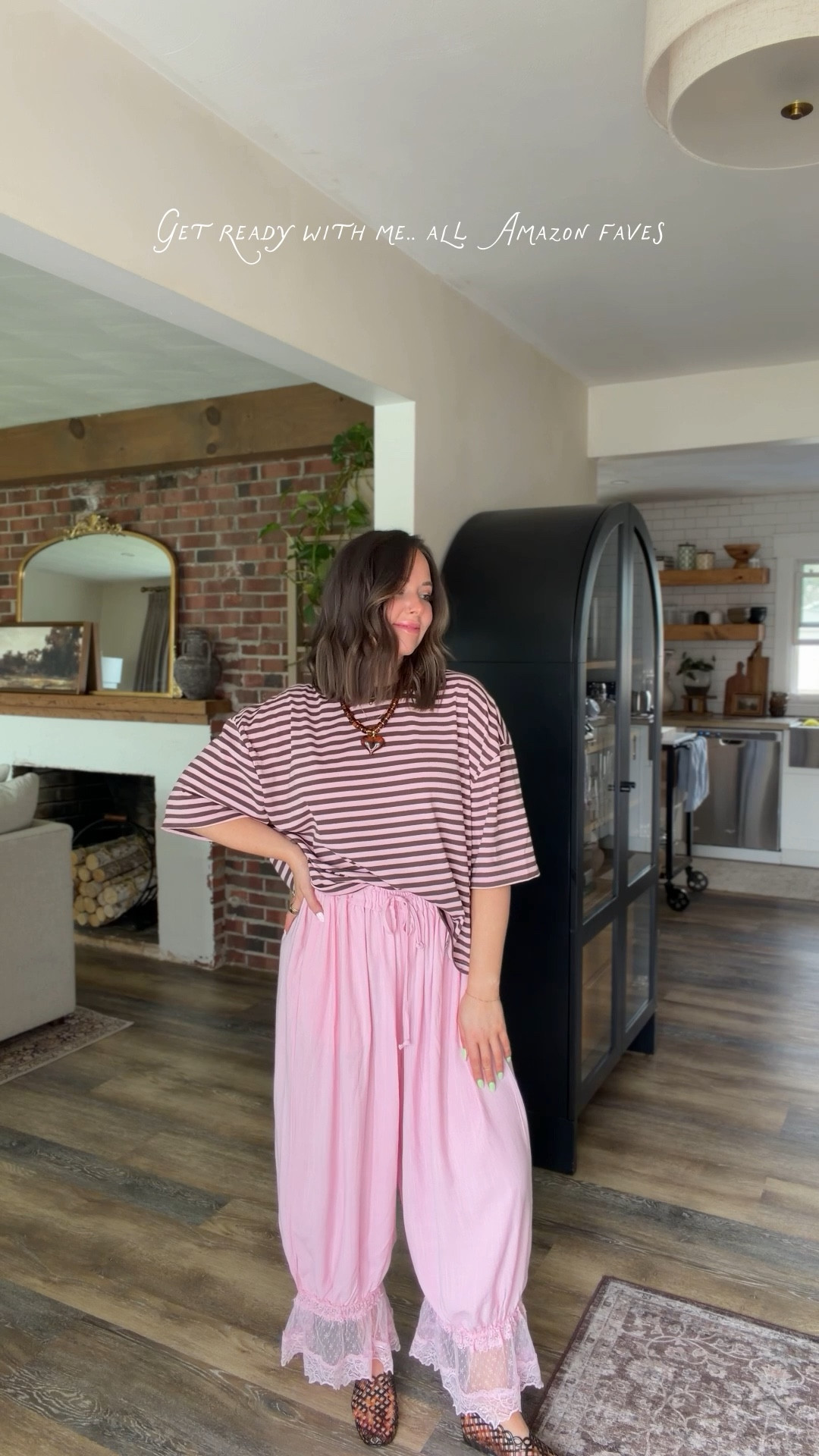 Get ready with me feat all my Amazon faves! This deep-V wireless bra is that girl 👌🏼 under $20 and comes in so many colors! Also have their strapless bras and love. I wear a size M🤎 

Striped tee and bottoms are also size M!

Amazon favorites, Amazon faves, Amazon bra, Vertzie bras, Vertzie partner 

#LTKgrwm #LTKmomlife #LTKdayinmylife