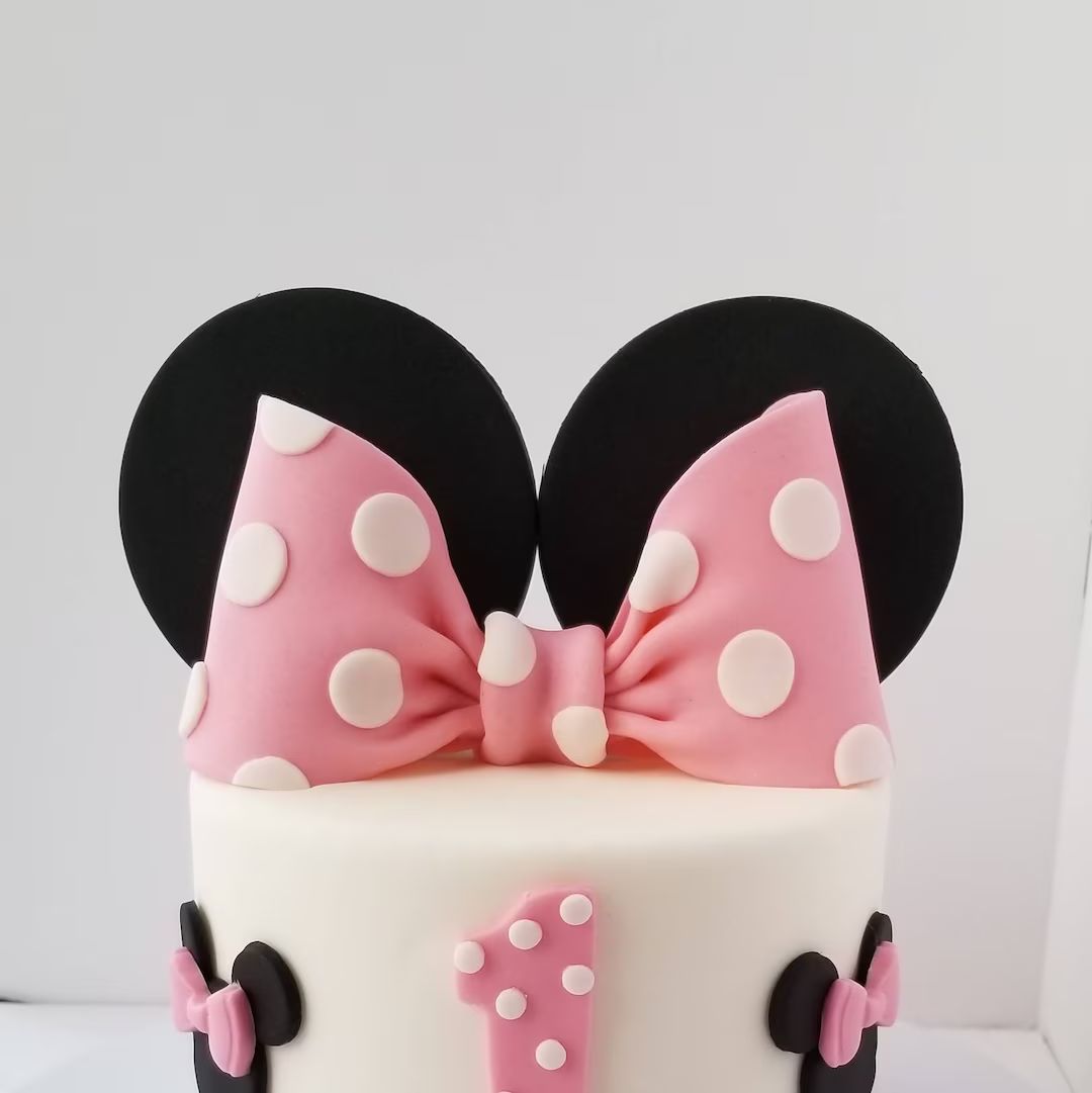 Edible Fondant Bow and Ears Cake Topper, Bow Topper. | Etsy (US)