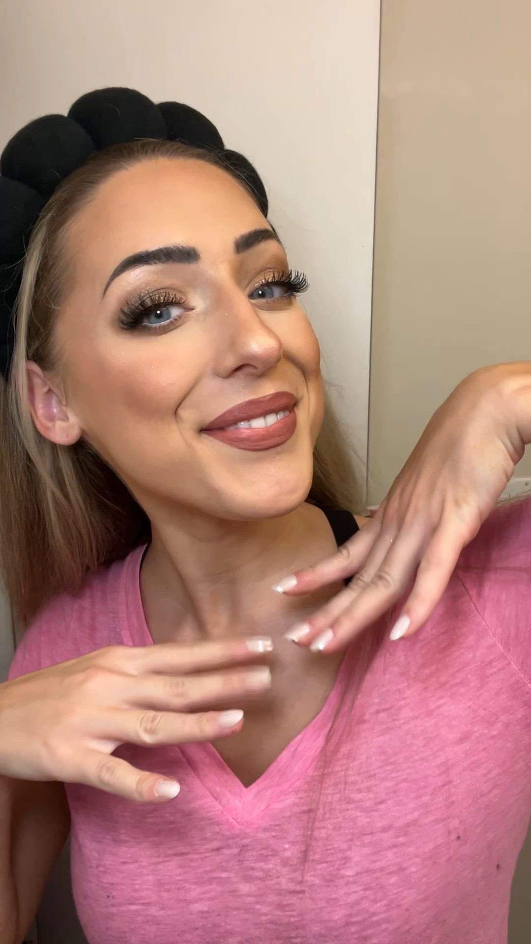 do my makeup with me for an nhl hockey game 🏒

#LTKVideo #LTKbeauty