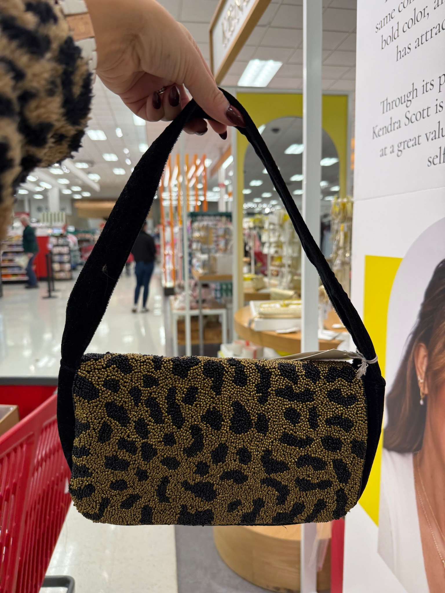 I am loving this embellished handbag from Target!

Purse, fall fashion, winter fashion

#LTKSeasonal #LTKSaleAlert #LTKFindsUnder50