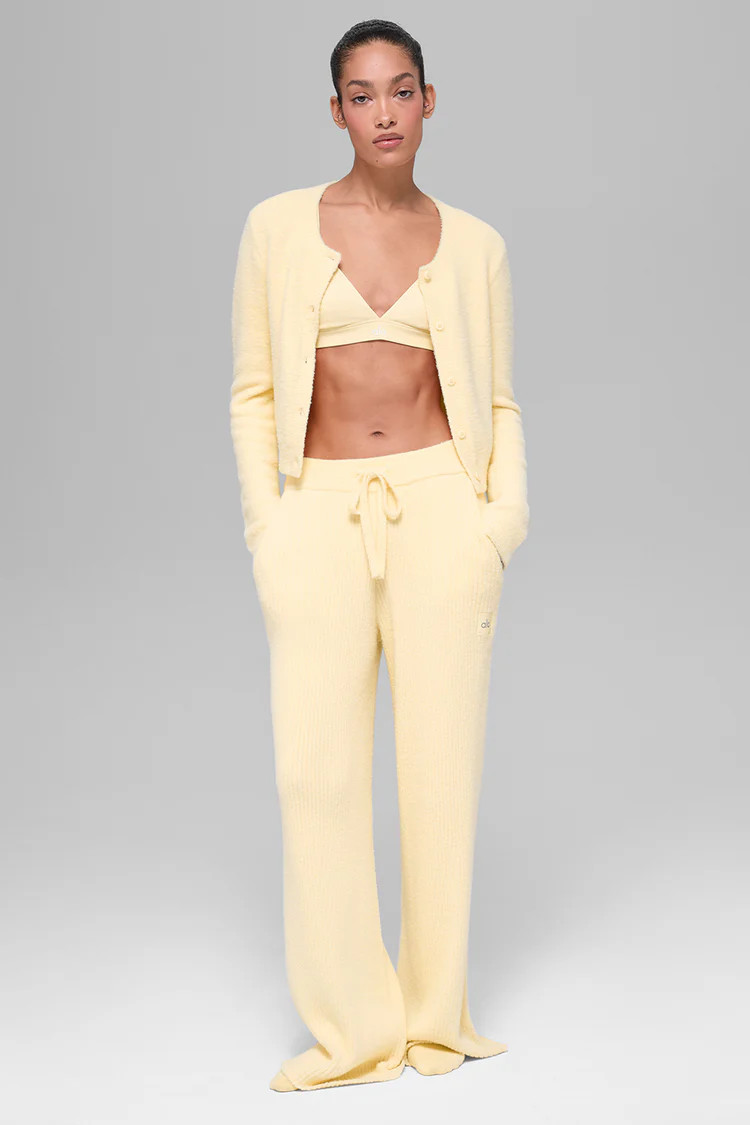 Snuggle Up Sweater Cropped Cardigan | Alo Yoga (US)