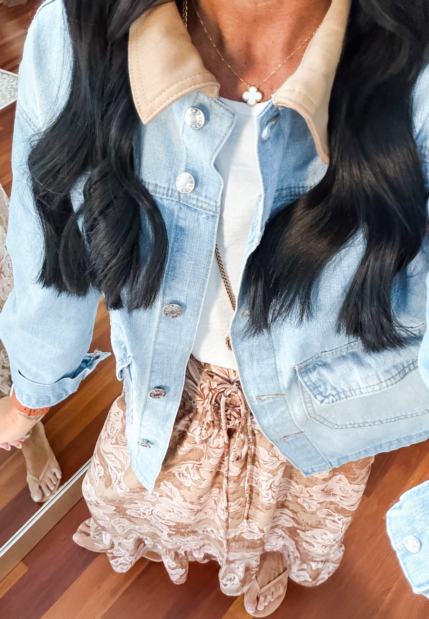 Absolutely love this denim barn jacket 

#LTKootd #LTKSeasonal #LTKmomlife