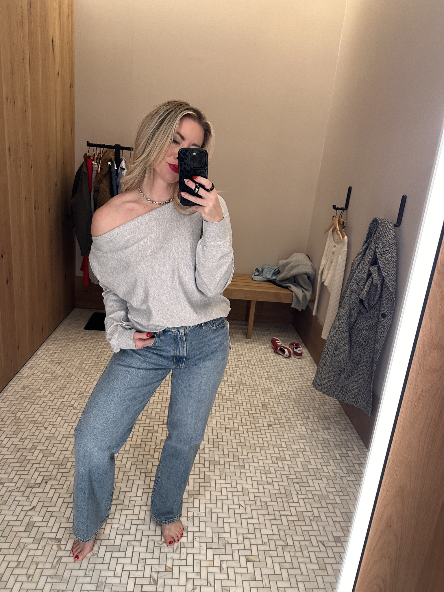 Aritzia try in, haul, winter fashion 

#LTKHoliday #LTKFindsUnder100 #LTKGiftGuide