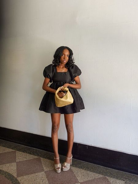 Love a little black dress moment 🖤😍👗

#LTKitbag #LTKstyletip #LTKshoecrush