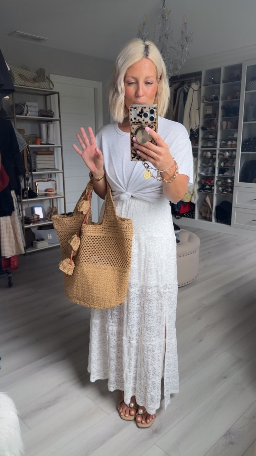 This skirt is soooo good!!! The lace is soft and the elastic waistband is super comfy!!!
⬇️⬇️⬇️
Tee medium
Skirt small

#LTKootd #LTKSeasonal #LTKOver40