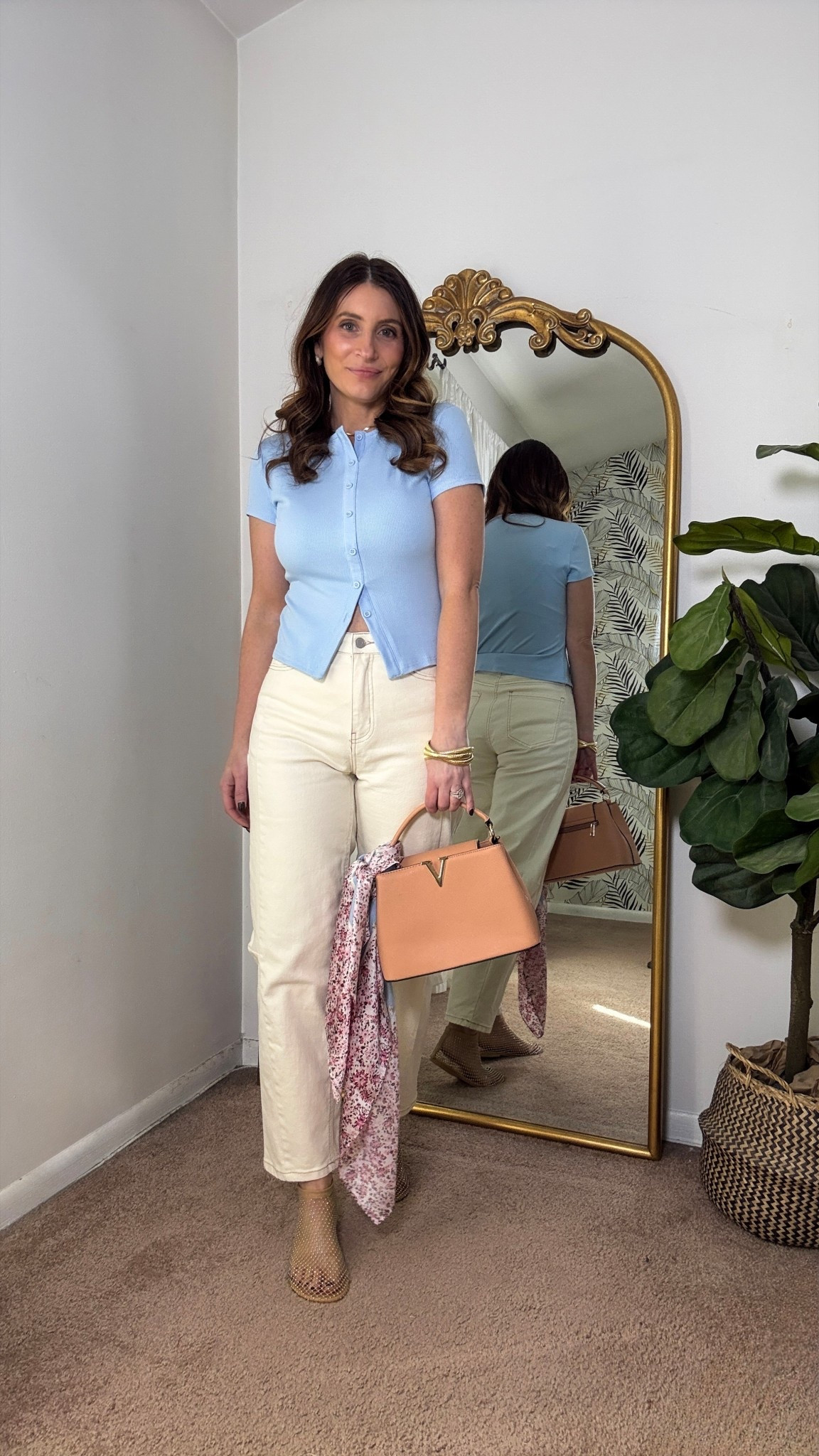 Amazon baby blue top (size medium)
Old Navy barrel leg print jeans (size 2)

Easy Amazon outfit idea, casual outfits, summer tops, spring tops, satin scarf, summer outfits, Amazon handbag, easy outfit, Spring outfits 2026


#LTKSeasonal #LTKootd #LTKSaleAlert