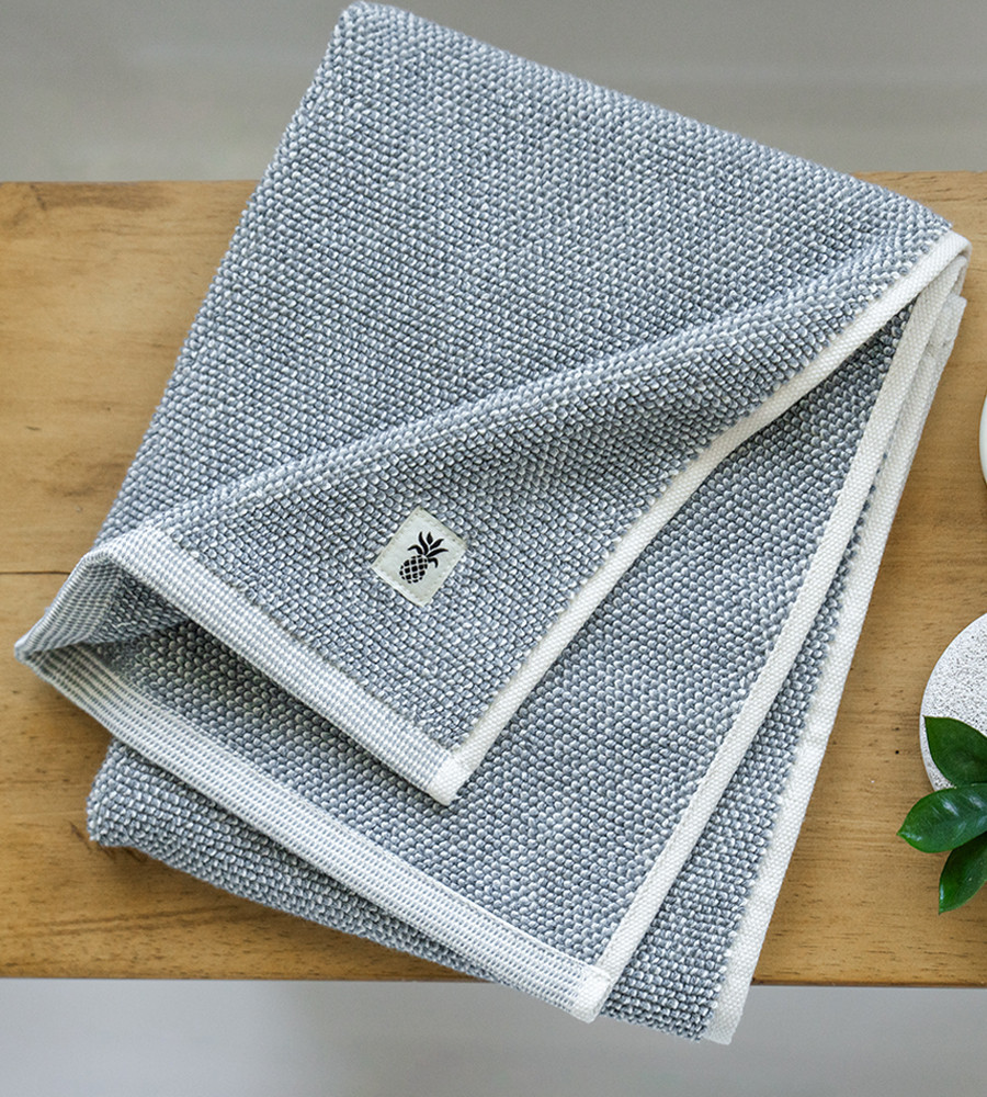 Bamboo Two-Tone Bath Towel | Cariloha
