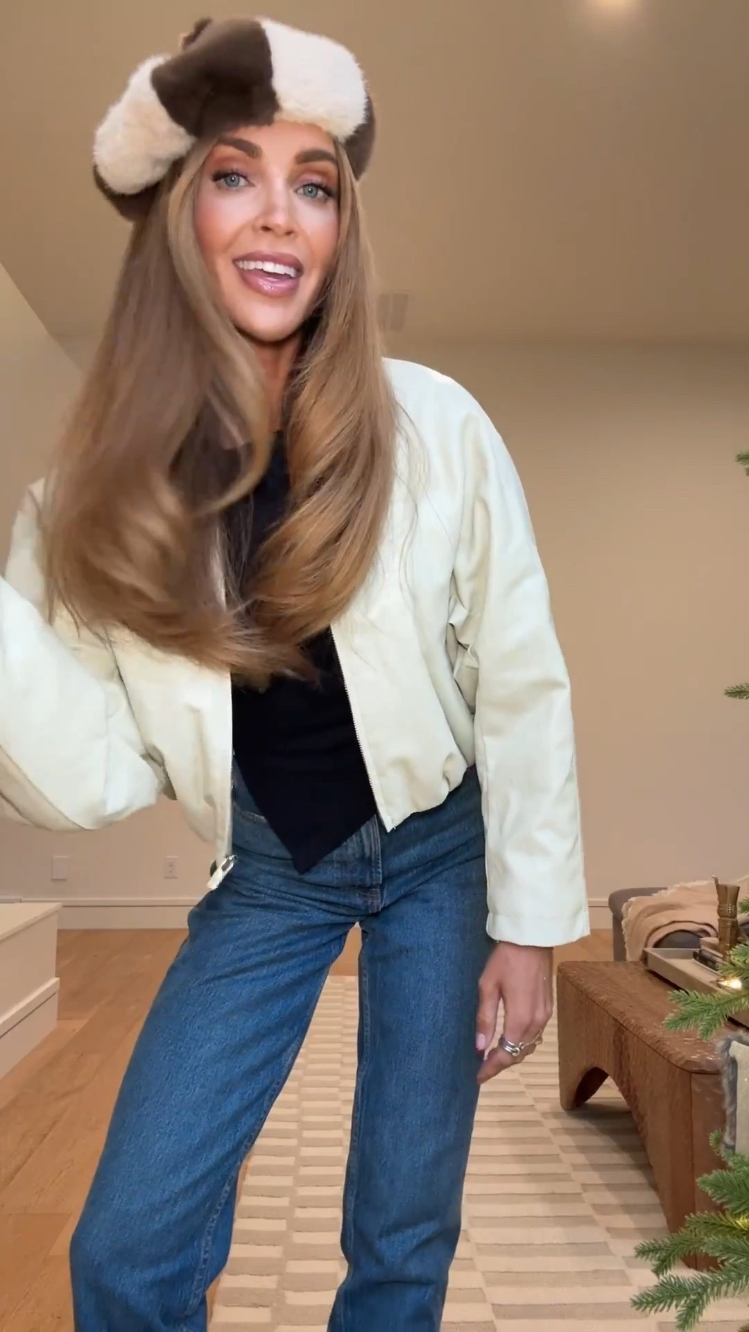 Obsessed with this fit! Like want to wear it every day! 