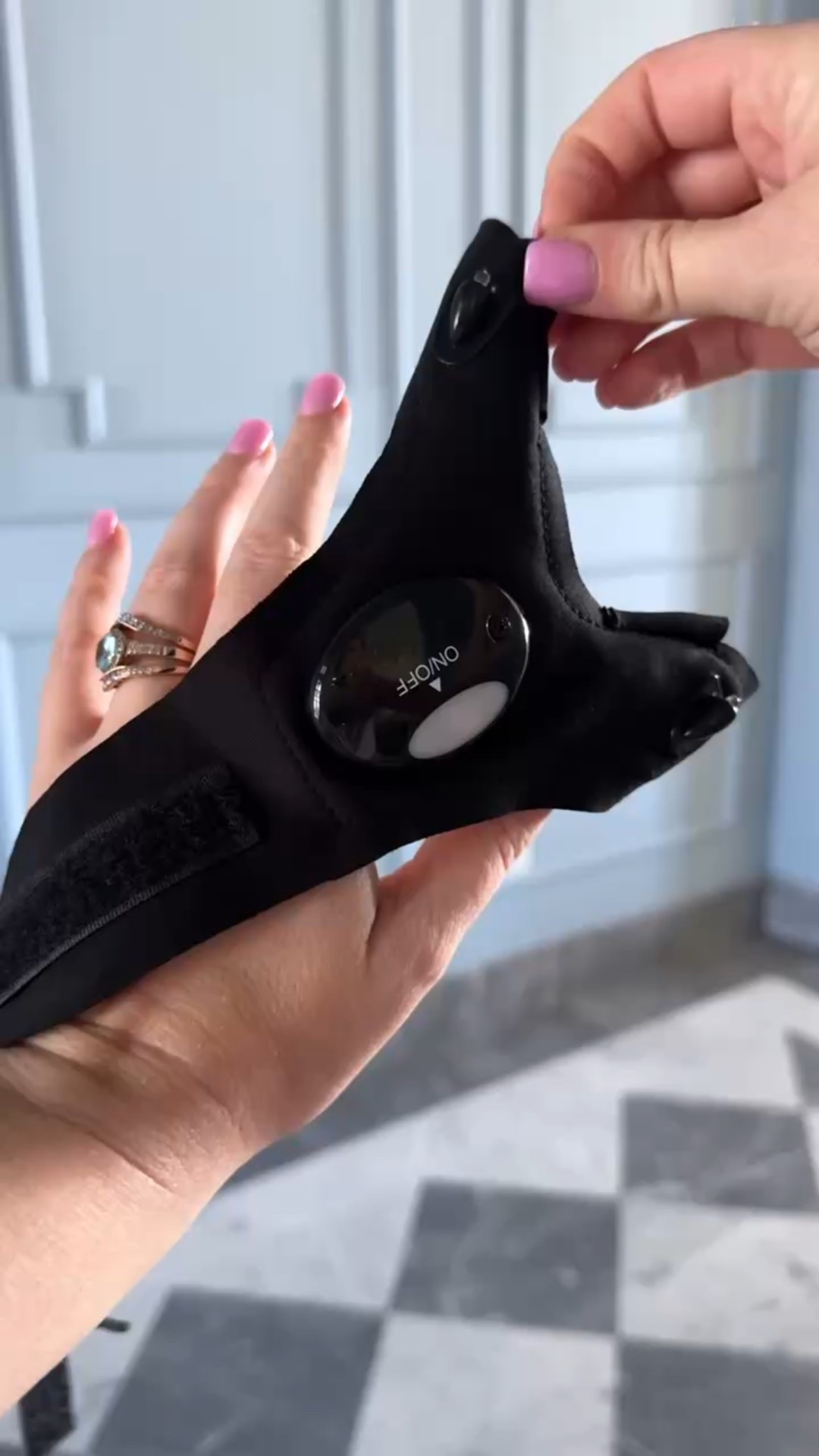 These flashlight gloves are a total game changer!!

#LTKActive #LTKHome #LTKSeasonal