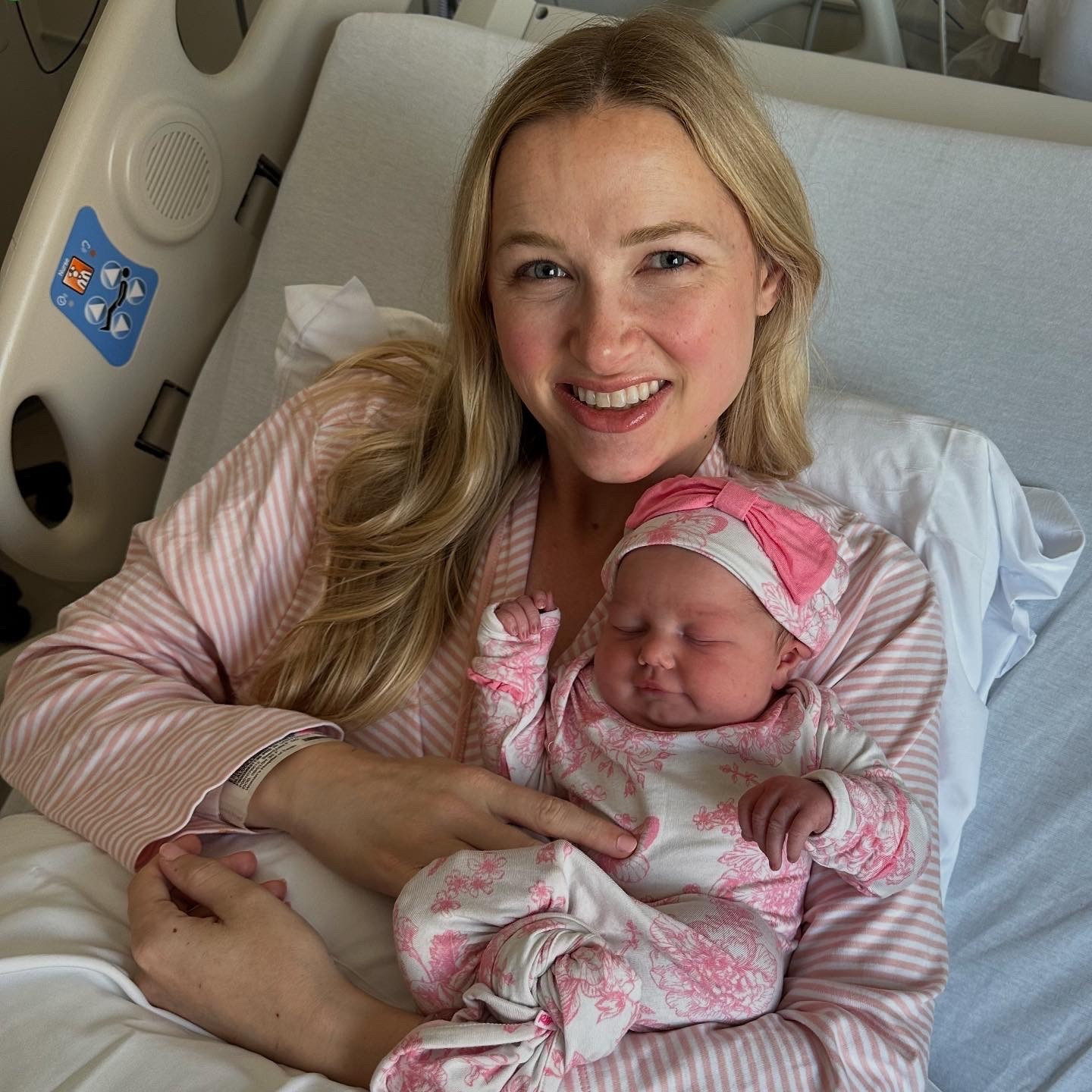 Newborn gown | newborn shoot | it’s a girl | gender reveal | mommy and me | matching | lake pajamas | postpartum | loungewear 

#LTKBaby #LTKBump #LTKFamily