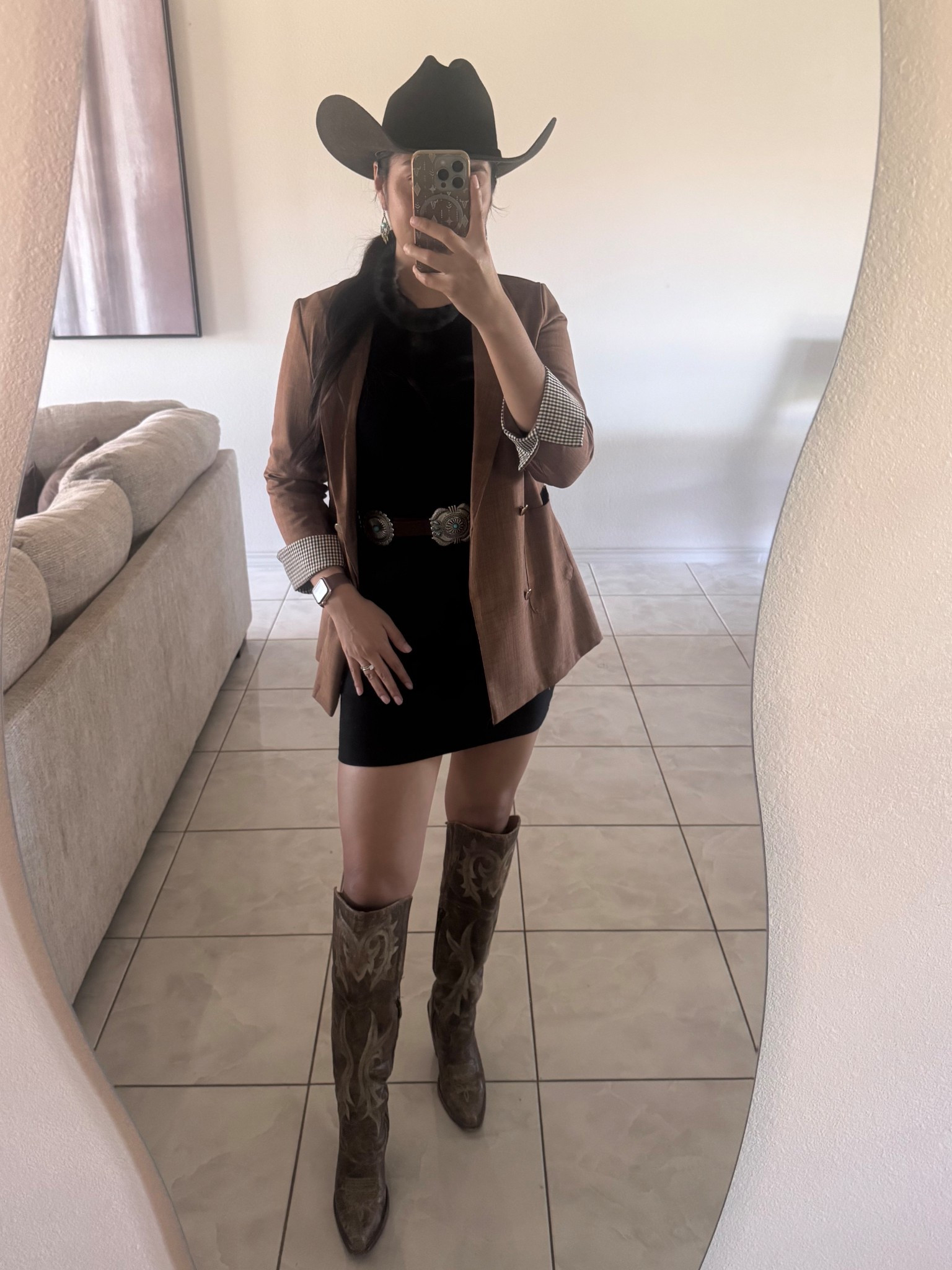 Dresses & blazers with a western flair 🤠♥️

#western #cowgirlboots #danpost 

#LTKStyleTip #LTKFindsUnder50