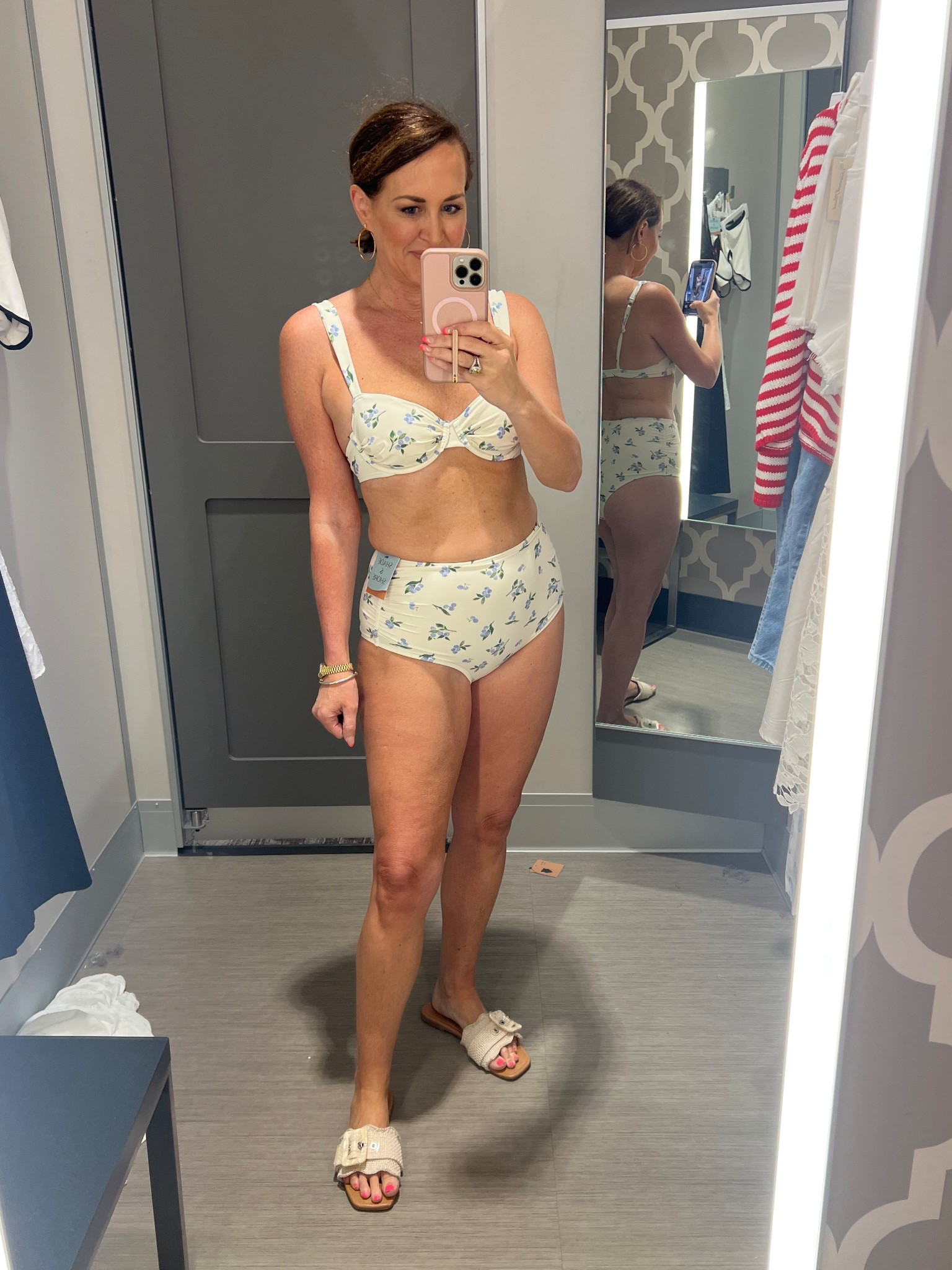 Shade and shore Target bikini
34B top
Small bottom (runs big)

#LTKSwim #LTKFindsUnder50 #LTKStyleTip