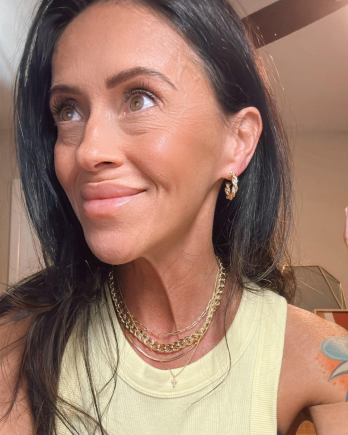 Got a couple new Electric Picks!  In love with the hoop earrings!  I don’t even know who I am wearing all this jewelry but I love it!  Makes me feel put together even when I’m not! 🤪

#LTKstyletip