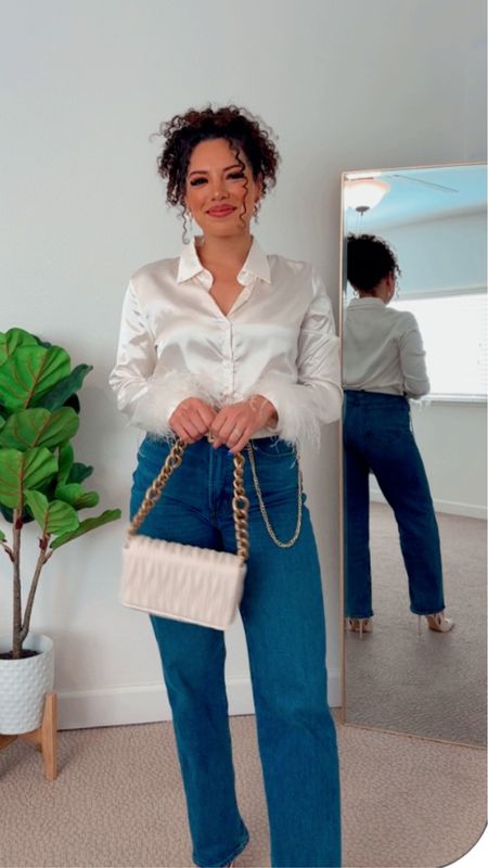 Linked similar silk button down white shirt with feather cuffs, madewell jeans, exact white purse with gold chain, similar pearl drop earrings, and nude slingback heels!! 🤍

#LTKfindsunder100 #LTKfindsunder50 #LTKstyletip