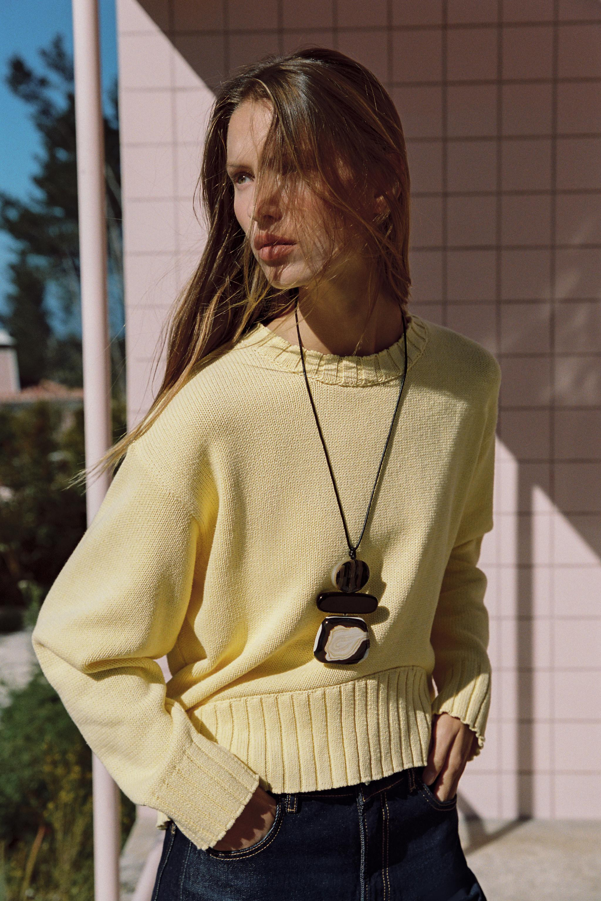 ASYMMETRIC HEM KNIT SWEATER | Zara US
