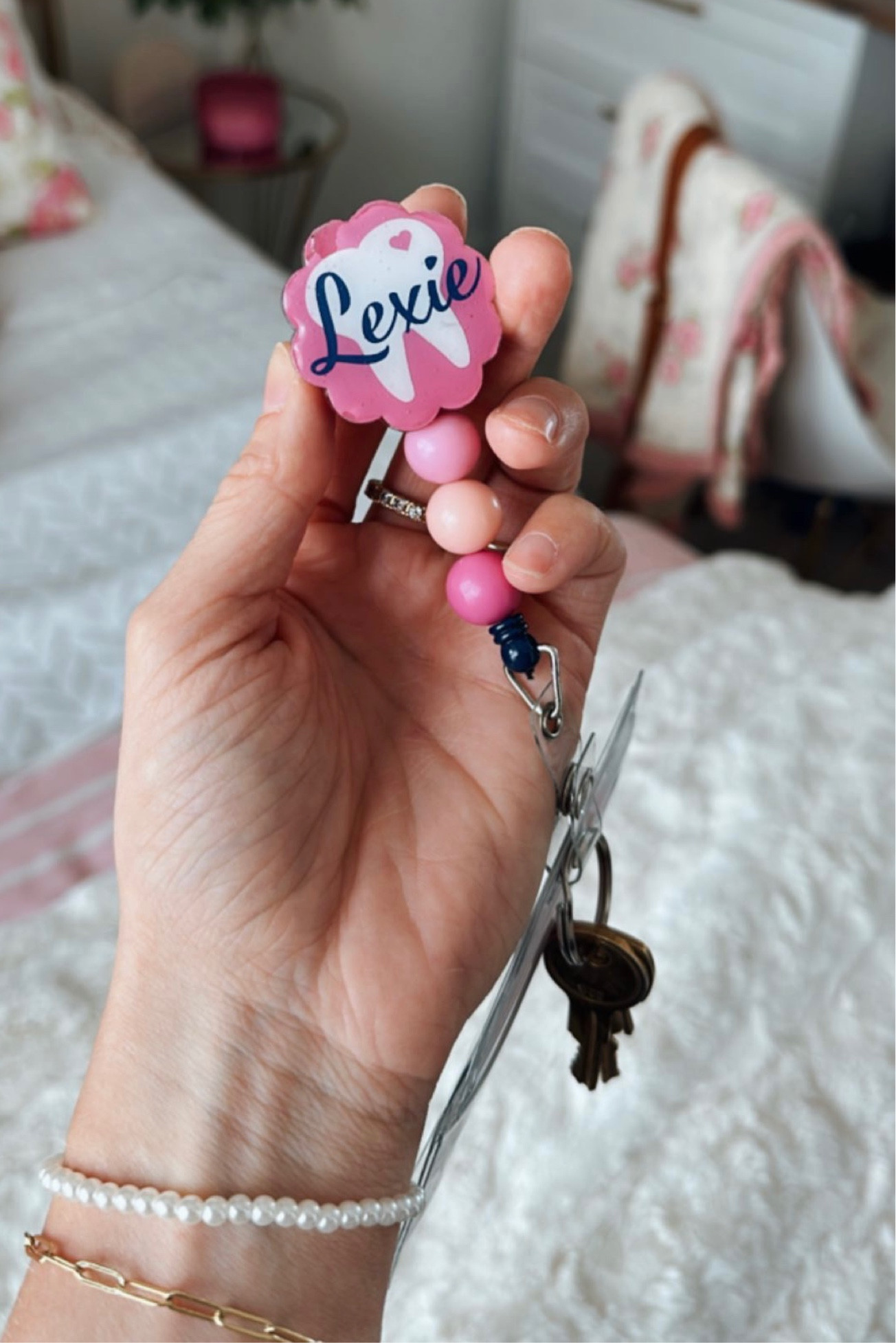 Everything you need to make a badge reel!!

#LTKGiftGuide