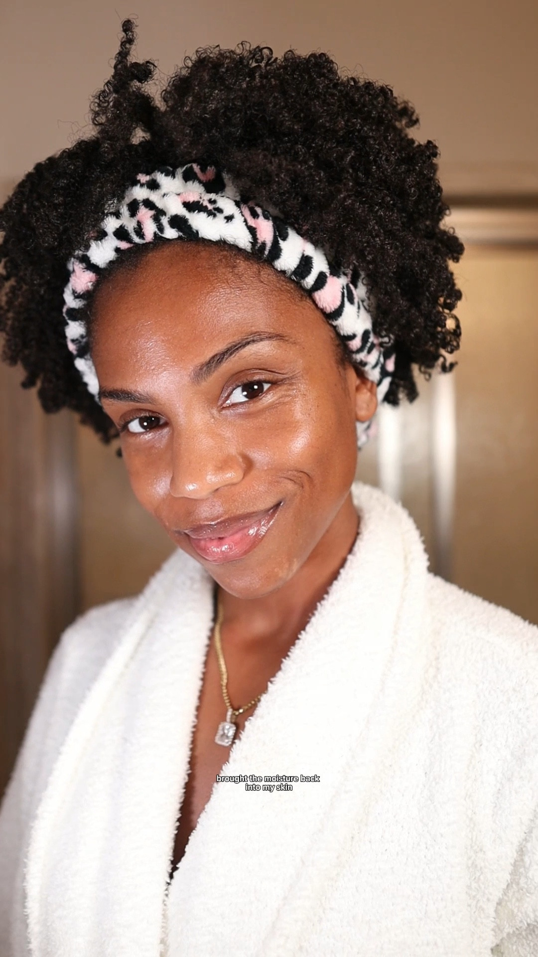 Skincare routine for dry, dehydrated skin 🫶🏽

#versedskin #goodmolecules #inkeylist #clinique #fentyskin #melaninskincare 

#LTKBeauty