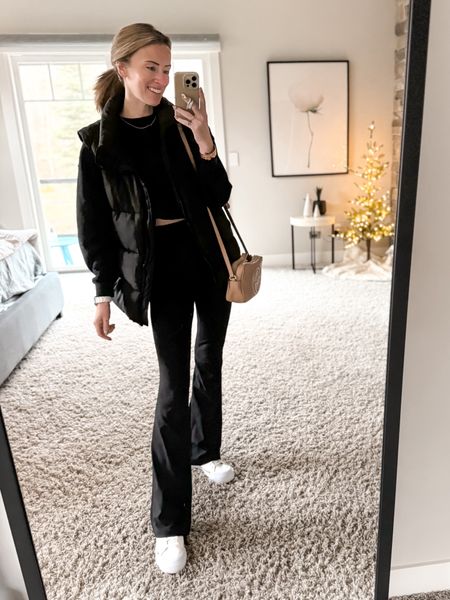 Amazon fashion finds! I love this oversized quilted puffer vest 
All black outfit ideas for winter with Nike platform sneakers 
Aerie Gucci soho bag 
Black puffer vest outfits 