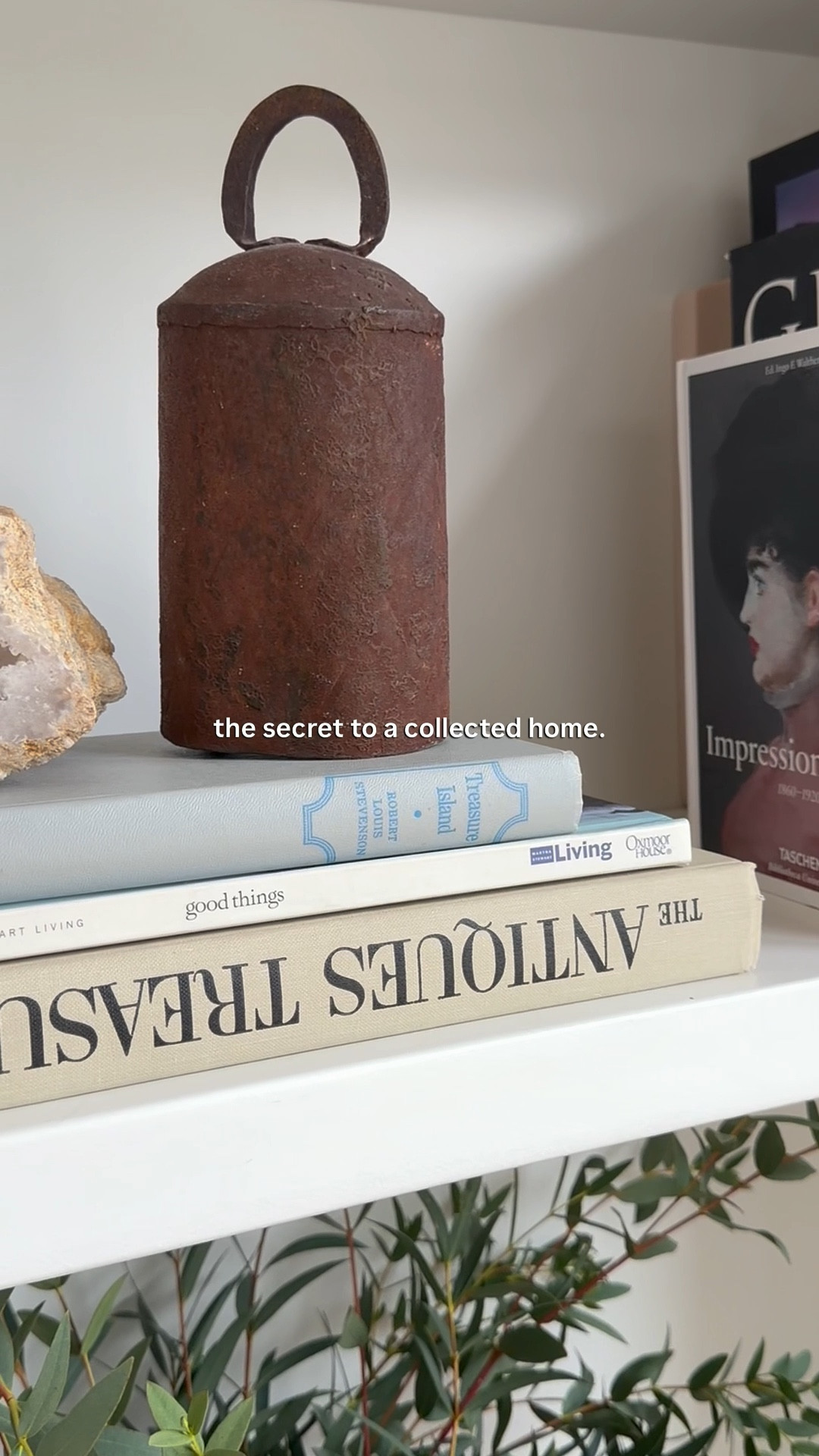 organic, collected, and traditional 🤎

I love adding vintage pieces + new decor to my home to feel more collected instead of decorated.

Designer isn’t about buying more things… it’s about mixing textures, history, and modern pieces so everything feels layered and intentional.

A few vintage finds instantly add character you just can’t get from brand new decor alone.

If your space feels a little flat, try mixing in:
• vintage pottery
• aged books
• brass accents
• modern vases
• textured decor pieces

It’s the easiest way to create that high-end designer styled look without spending a fortune.

#homedecor #shelfdecor 

#LTKHome #LTKdayinmylife
