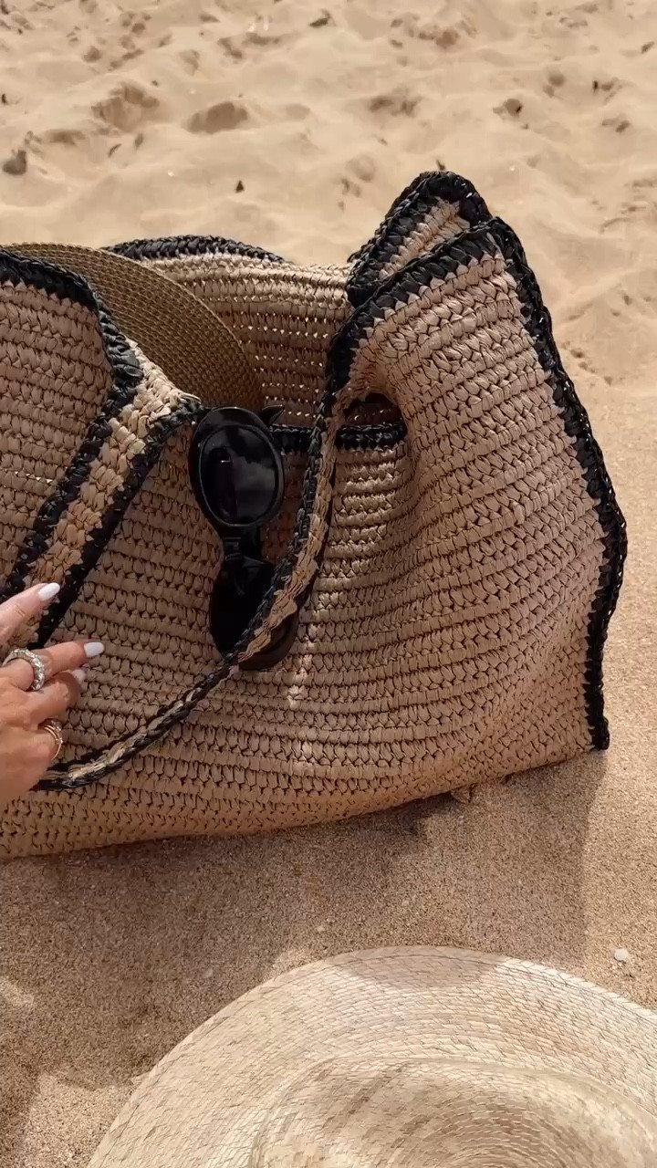 This has definitely been one of my most worn tote bag on vacation so far and one of my favorite purchase from target this year @Target #stylinbyaylin #totebag #travel 

#LTKmomlife #LTKTravel #LTKSeasonal