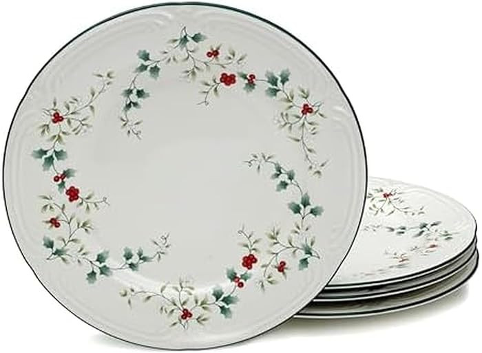 Pfaltzgraff Winterberry 10-1/2-Inch Dinner Plates, Set of 4, White | Amazon (US)