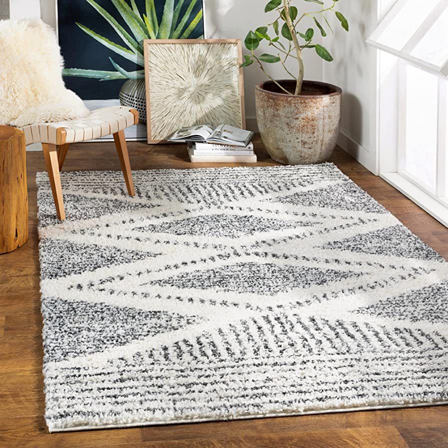 Mark&Day Area Rugs, 5x7 Gever Shag Charcoal Area Rug, Gray / Cream / White Carpet for Living Room... | Amazon (US)