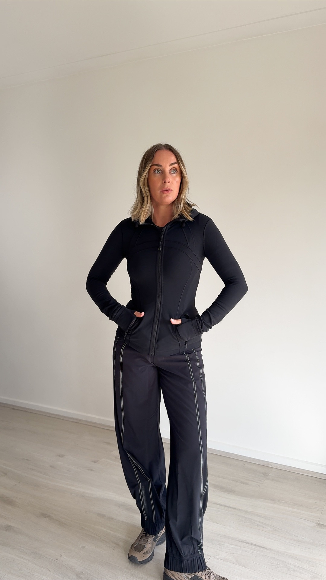 Wearing - 
Top in size AU8
Jacket in size AU6
Pants in size AU6

#LTKaustralia