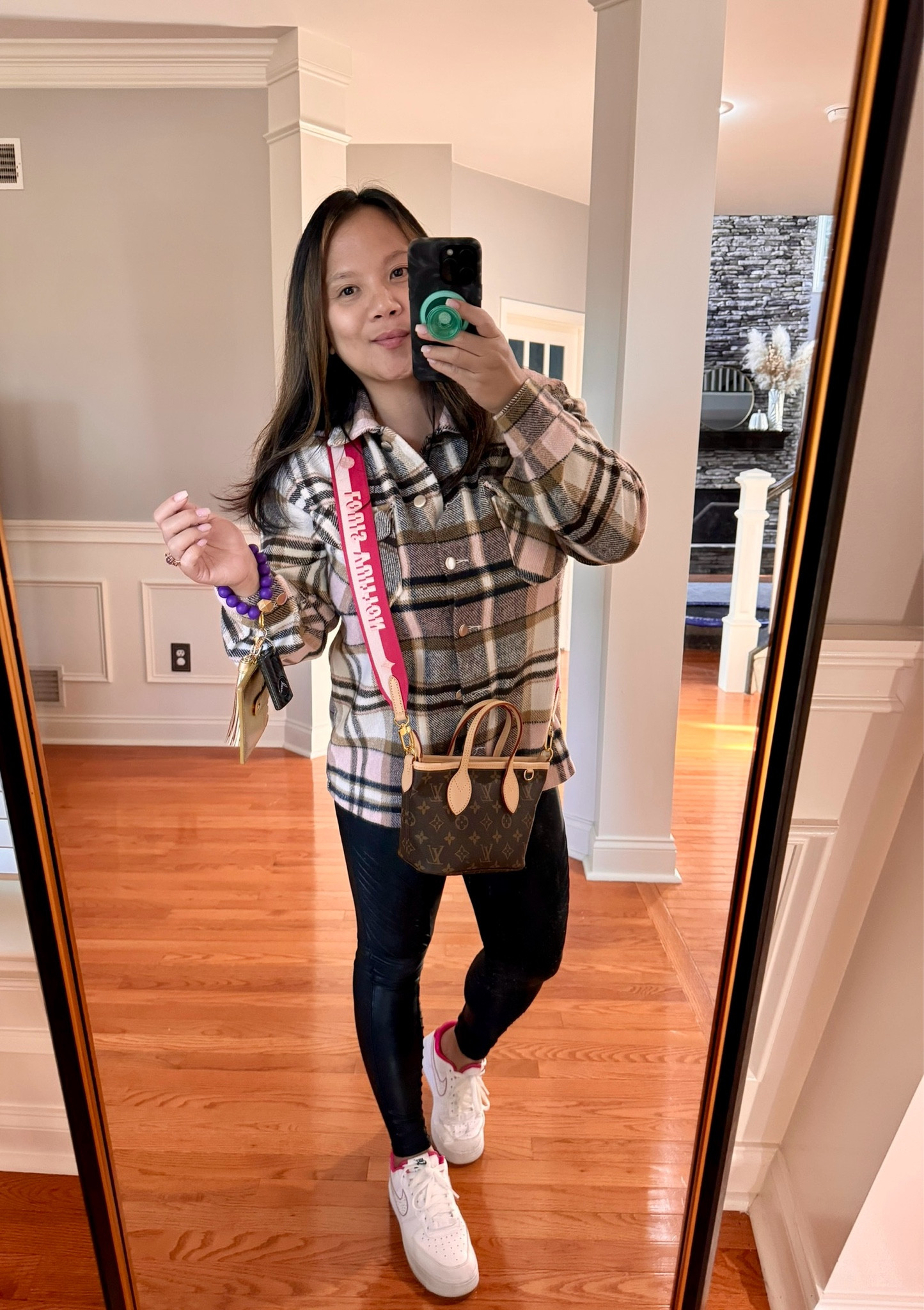 #fallfashion
#falloutfits
#ltkfall

#LTKStyleTip #LTKTravel #LTKItBag