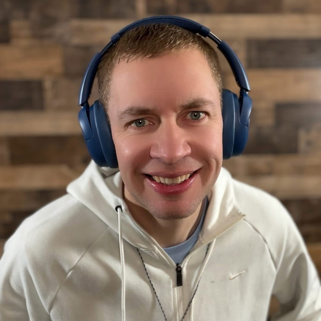 If you need to focus, good headphones make a huge difference. These sage green noise cancelling headphones are perfect for working from home, travel, or everyday listening. Comfortable over-ear design, long battery life, and a clean aesthetic that fits any desk setup.