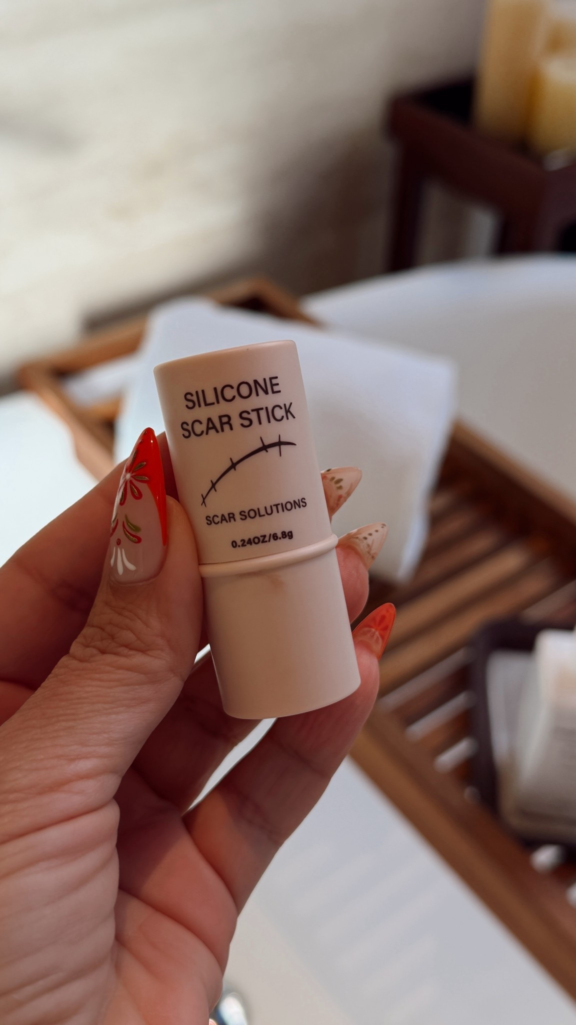 Been using this for my scars after my implant exchange and can say that it 100% works!! Highly recommend! 

⭐️⭐️⭐️⭐️⭐️