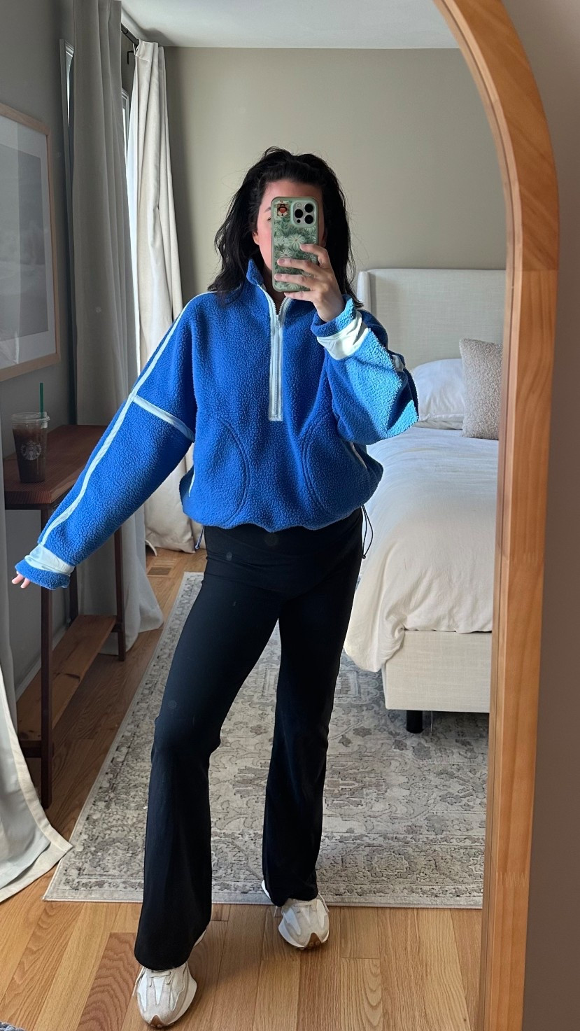 sized up to a L in the zip up! 