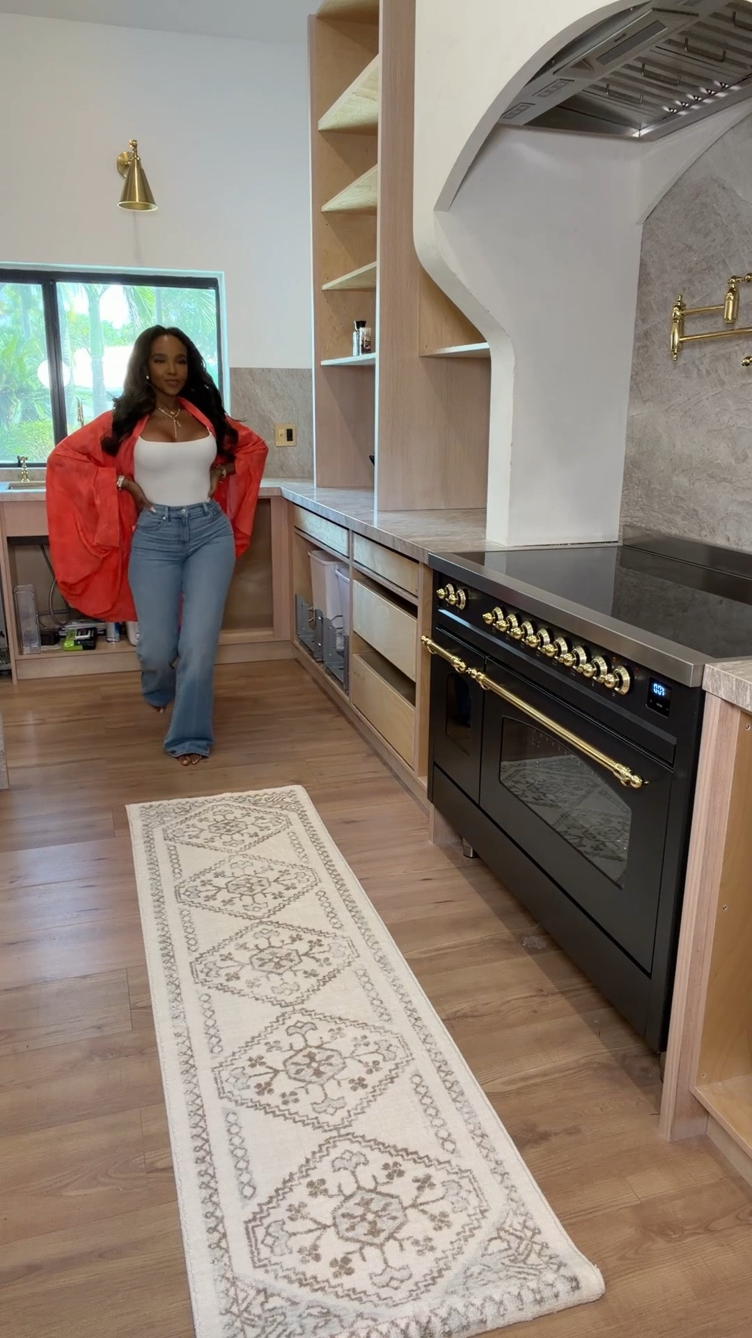 Scroll to shop! ✨ Everything from my kitchen is linked below. 👇🏽

Color: Neutral Kitchen Runner

Desliza para comprar. ✨ Todo para mi cocina está enlazado abajo. 👇🏽

Color: Alfombra Runner Neutral

📲 Download the free LTK app & follow me @kirasfashionfinds to shop all my daily finds.

#LTKHome #LTKvlog #LTKdayinmylife