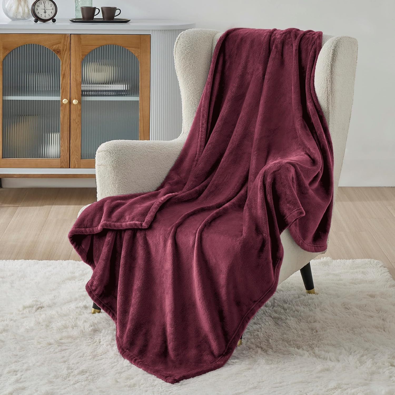 Bedsure GentleSoft Fleece Blanket Twin Size Burgundy - 300GSM Lightweight Plush Fuzzy Cozy Soft W... | Amazon (US)