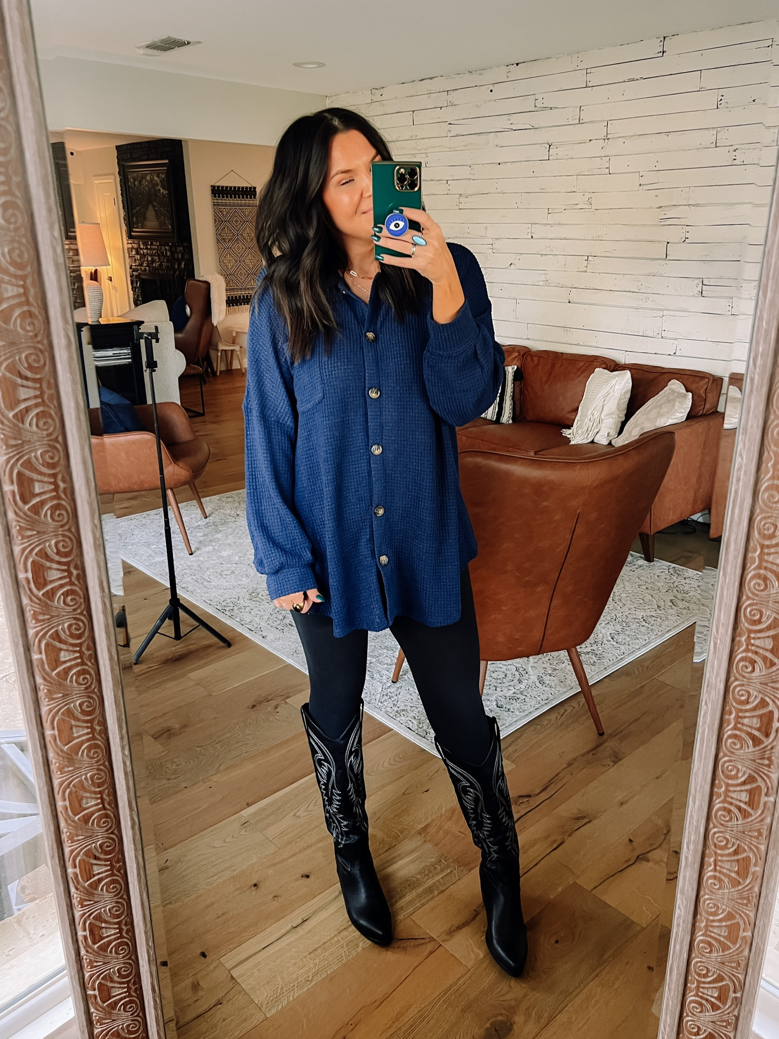 Casual Amazon Outfit Finds!

Waffle Top: XL (but it’s super oversized)
Leggings: Large
Western Boots: True to size!


#LTKunder50 #LTKshoecrush #LTKstyletip