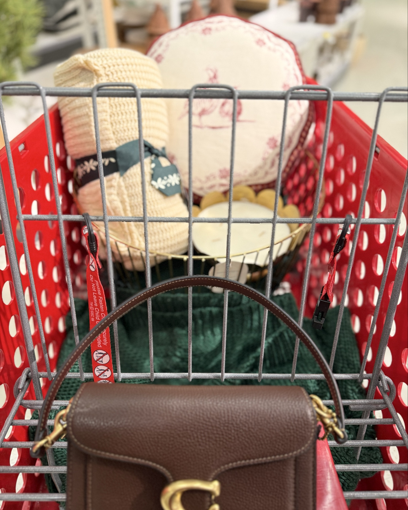 Target finds 🛍️🎄💌👏🏼



#LTKHoliday #LTKMidsize #LTKSaleAlert