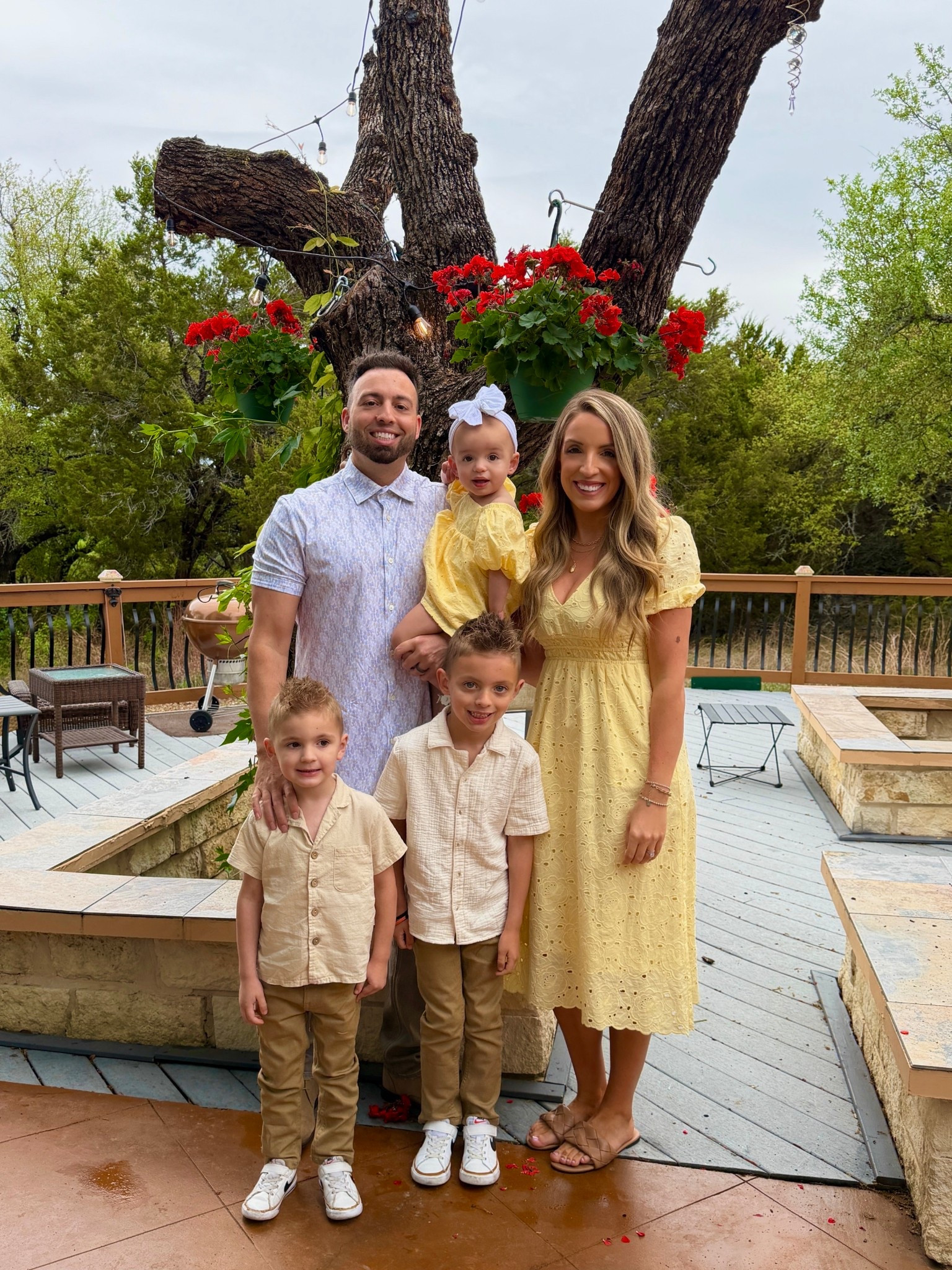 Happy Easter from our family to yours! 💛🐰🐣
.
.
.
.
.
#EasterFamily
#EasterSunday
#FamilyOfFive
#MomLifeMoments
#SpringMemories
#EasterOutfits
#FamilyTimeBestTime
#MomOfThree
#MakingMemories
#SundayVibes 

#LTKSeasonal #LTKootd #LTKKids