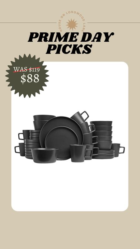 26% OFF DINNERWARE SET!
a great deal for a dinnerware set for 8! Comes with dinner plate, salad plate, bowl and mugs!