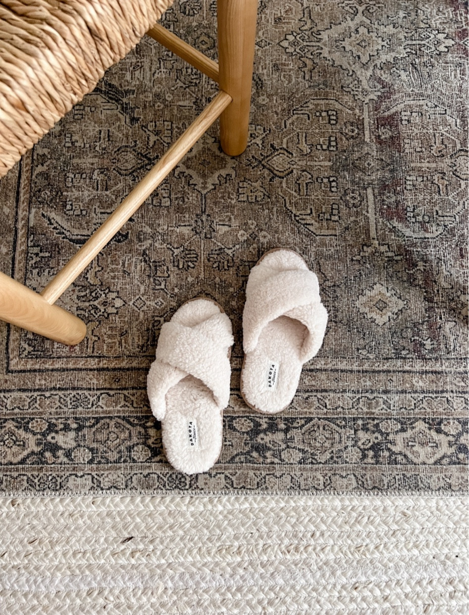 Cozy summer slippers! 

#LTKshoecrush #LTKFind #LTKunder50