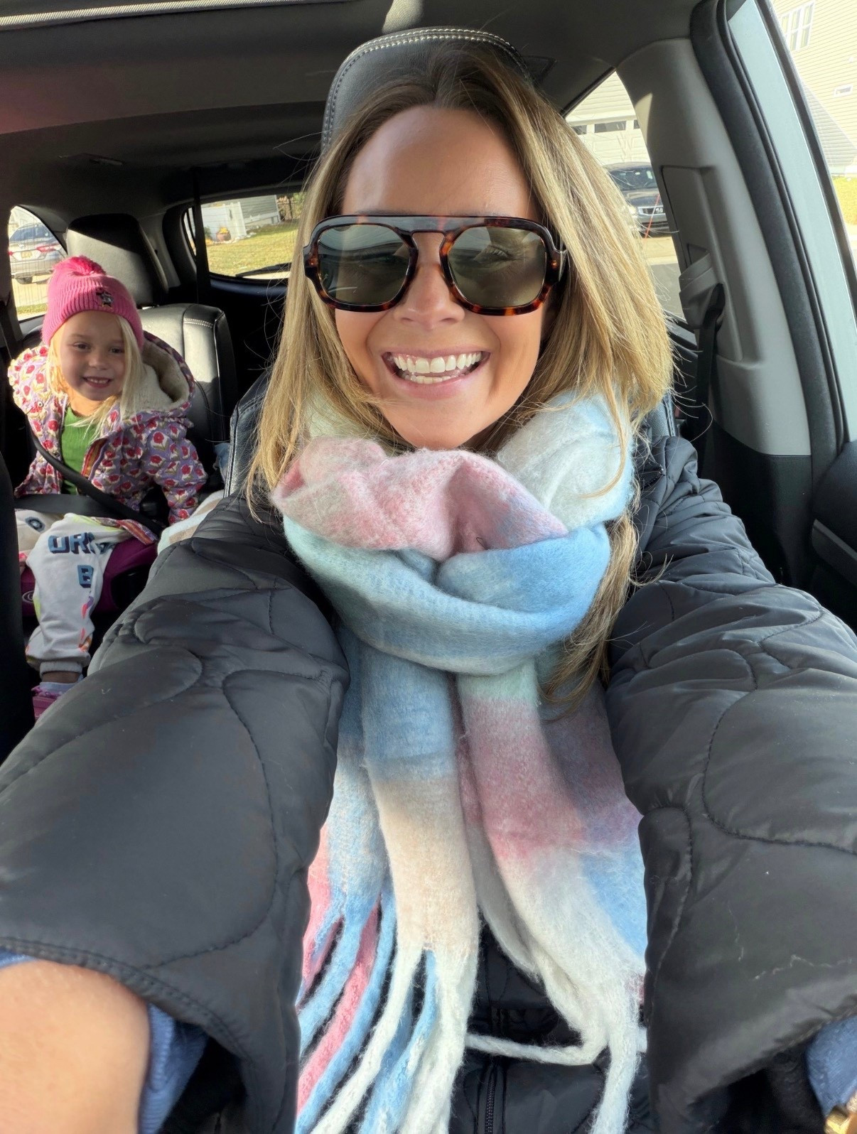 School drop-off but make it cozy. This quilted jacket is lightweight but warm, the oversized scarf is doing the heavy lifting, and these sunglasses instantly pull it together. Easy, comfy, and actually practical for real life.
Linked everything here — perfect for errands, drop-off, or weekend runs when you still want to look put together.


quilted jacket, winter mom outfit, cozy scarf, everyday winter outfit, casual cold weather look, neutral winter style, school drop off outfit, mom style