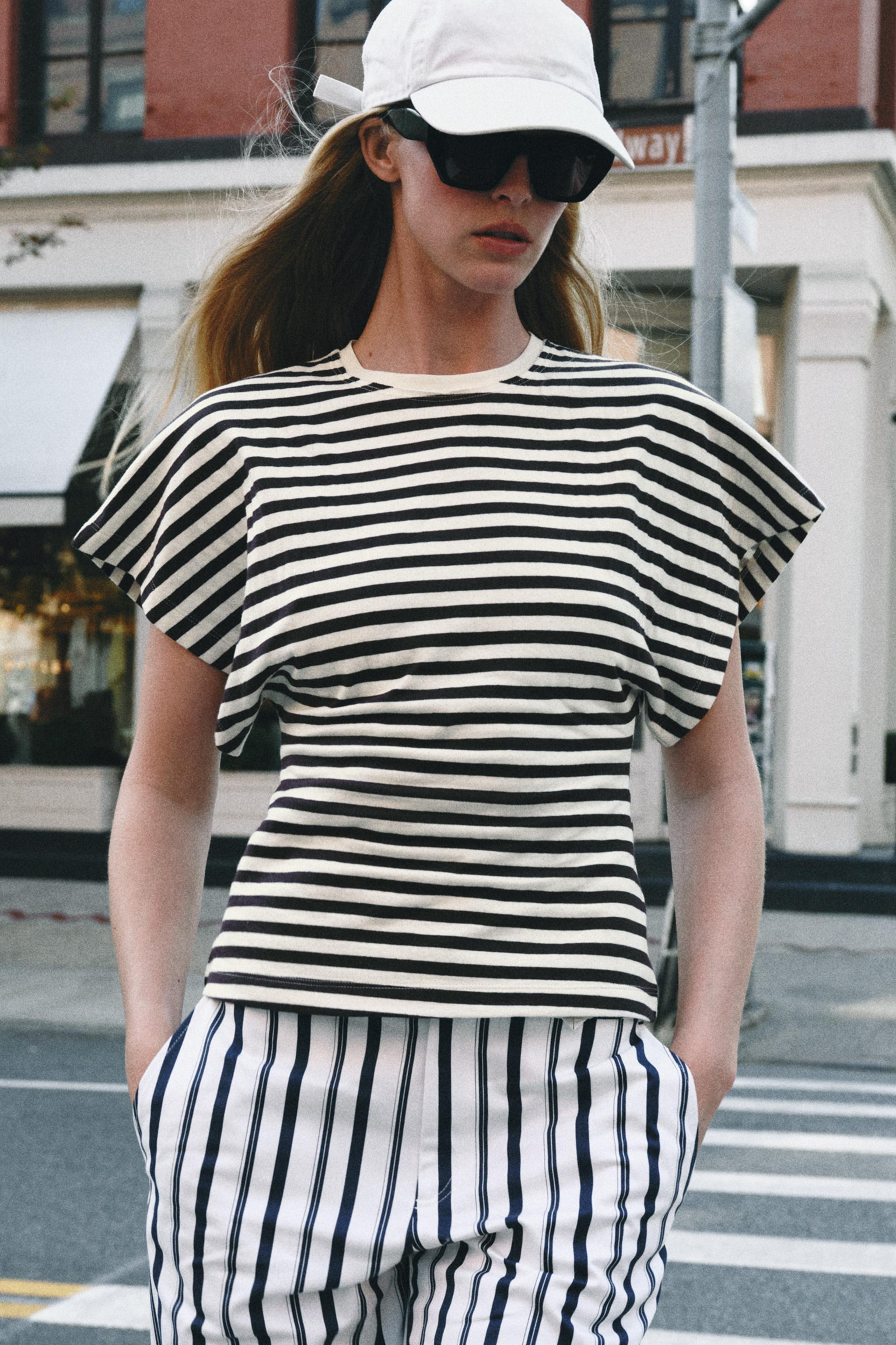 STRIPED WIDE SLEEVE T-SHIRT | Zara US