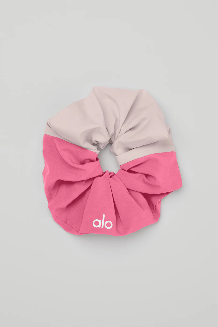 Alo YogaÂ® | Oversized Scrunchie in Pink Sugar/Pink Fuchsia | Alo Yoga