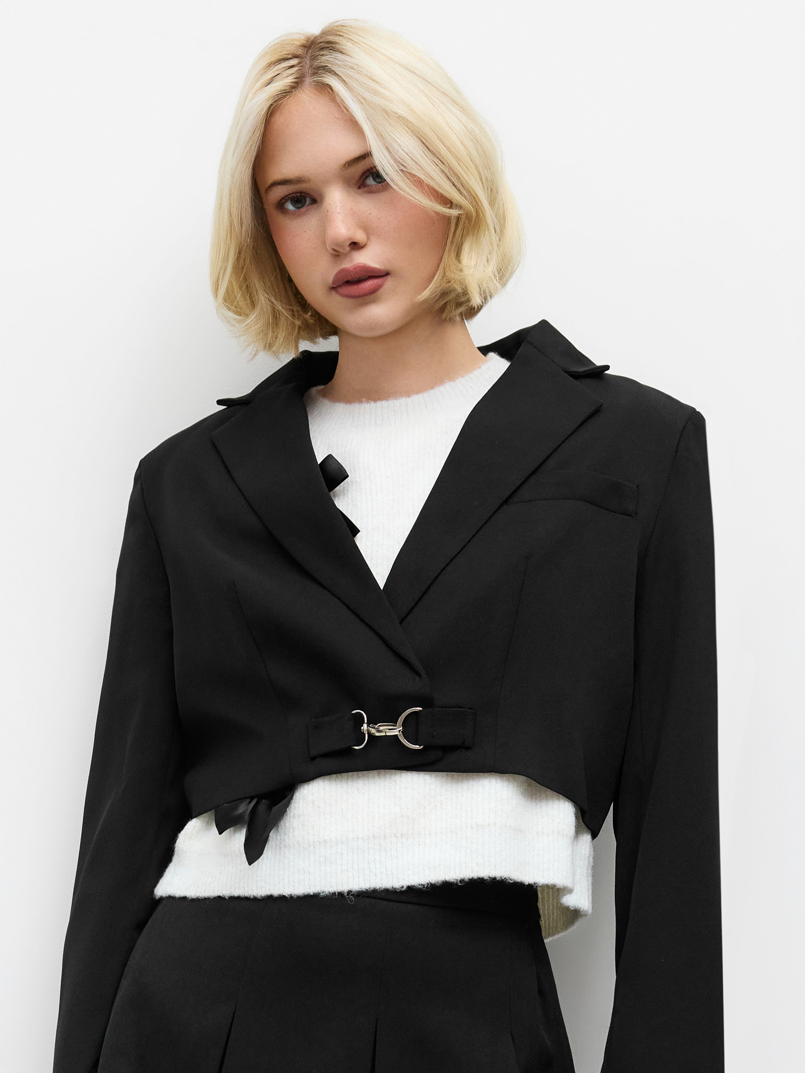 Woven Solid Buckle Crop Blazer For Exhibition Coffee Shop Work | Cider