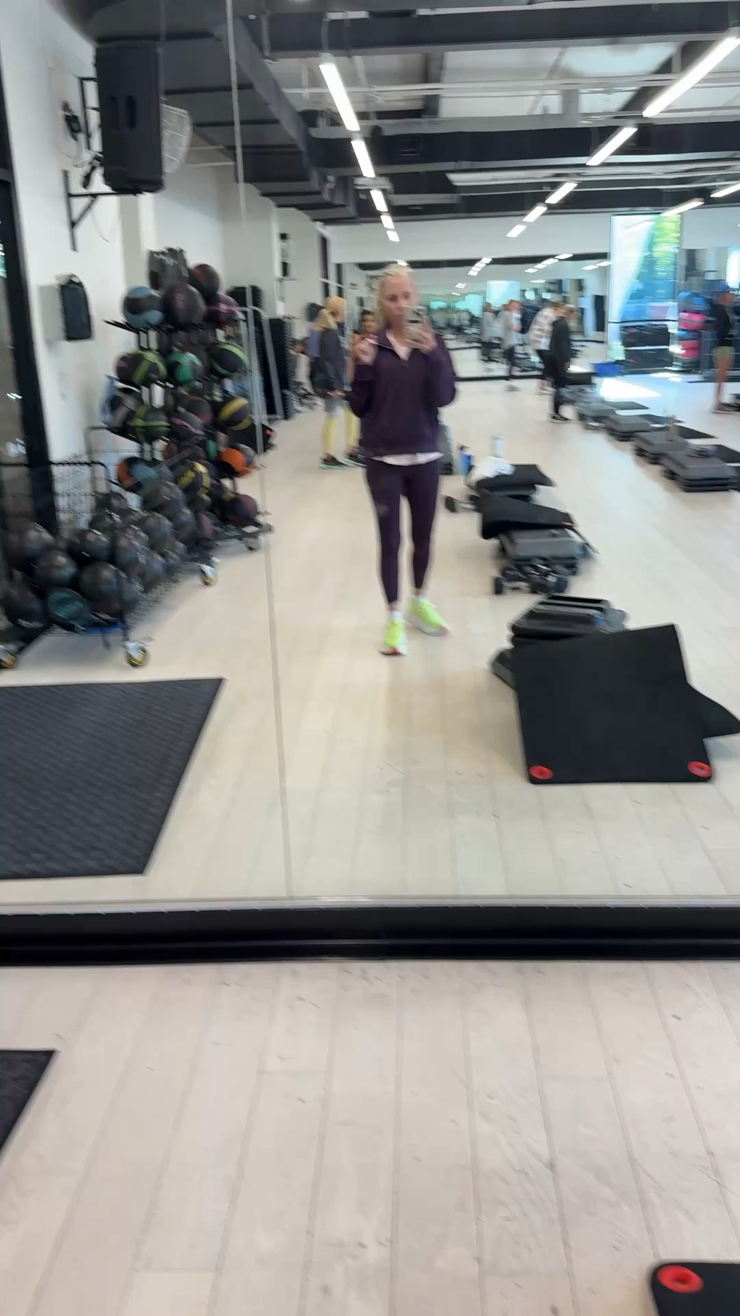 Workout incoming!!! Always in @spanx. Spring can’t make up its mind and the gym is always cold when we first get there, so I love having the half zip on that matches my leggings. Use code LISAXSPANX for 15% off your first Spanx purchase. Oh

#LTKgrwm #LTKfitnessgoals #LTKActive