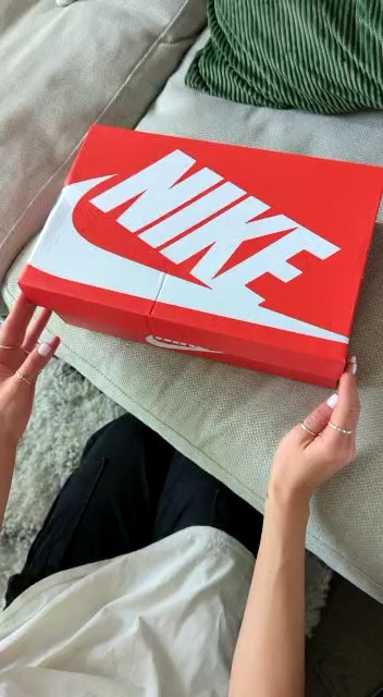 I’ve wanted a pair of Nike Dunks for so long! Can’t wait to style these 💚

#LTKunder50 #LTKshoecrush #LTKeurope
